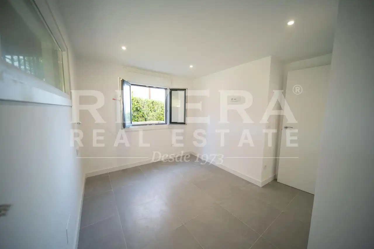 Habitación de Piso en venta en Sanxenxo con Calefacción y Terraza