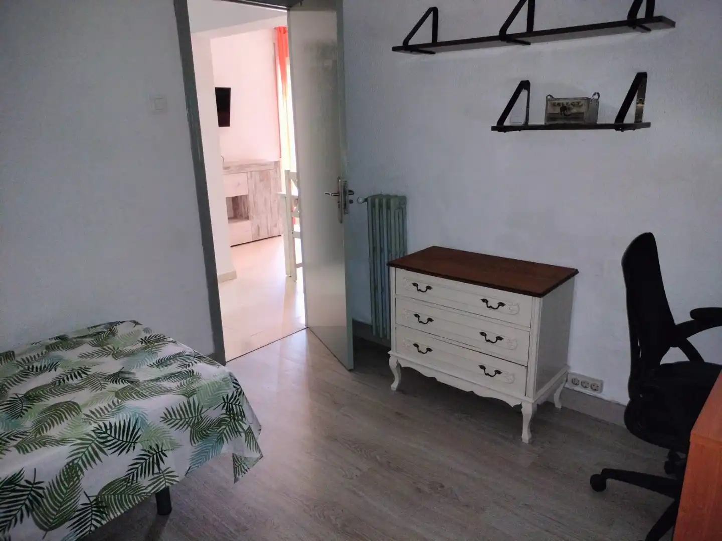 Schlafzimmer von Wohnung zur Miete in Granada mit Heizung, Möbliert und Ofen