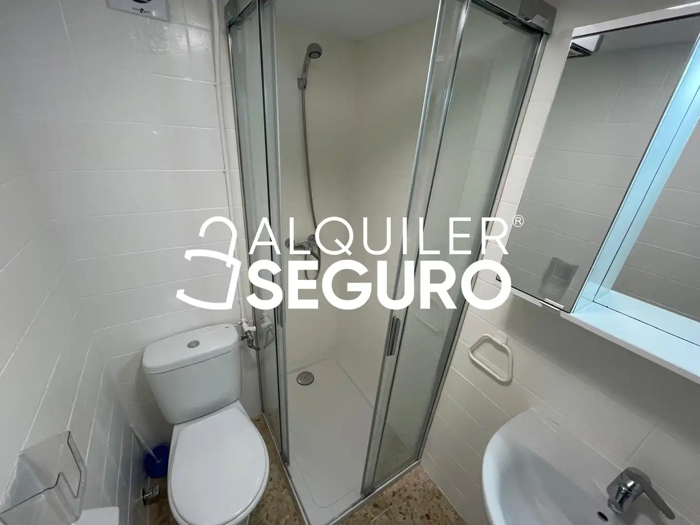 Bany de Pis de lloguer en Zaragoza amb Calefacció i Terrassa