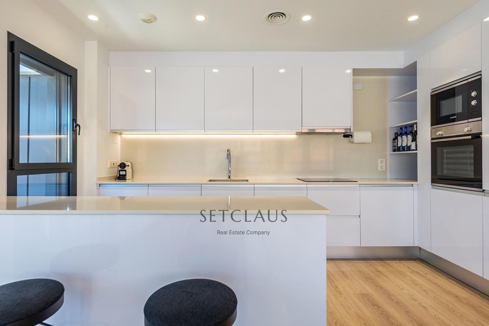 Cuina de Pis en venda en El Masnou amb Aire condicionat, Calefacció i Terrassa