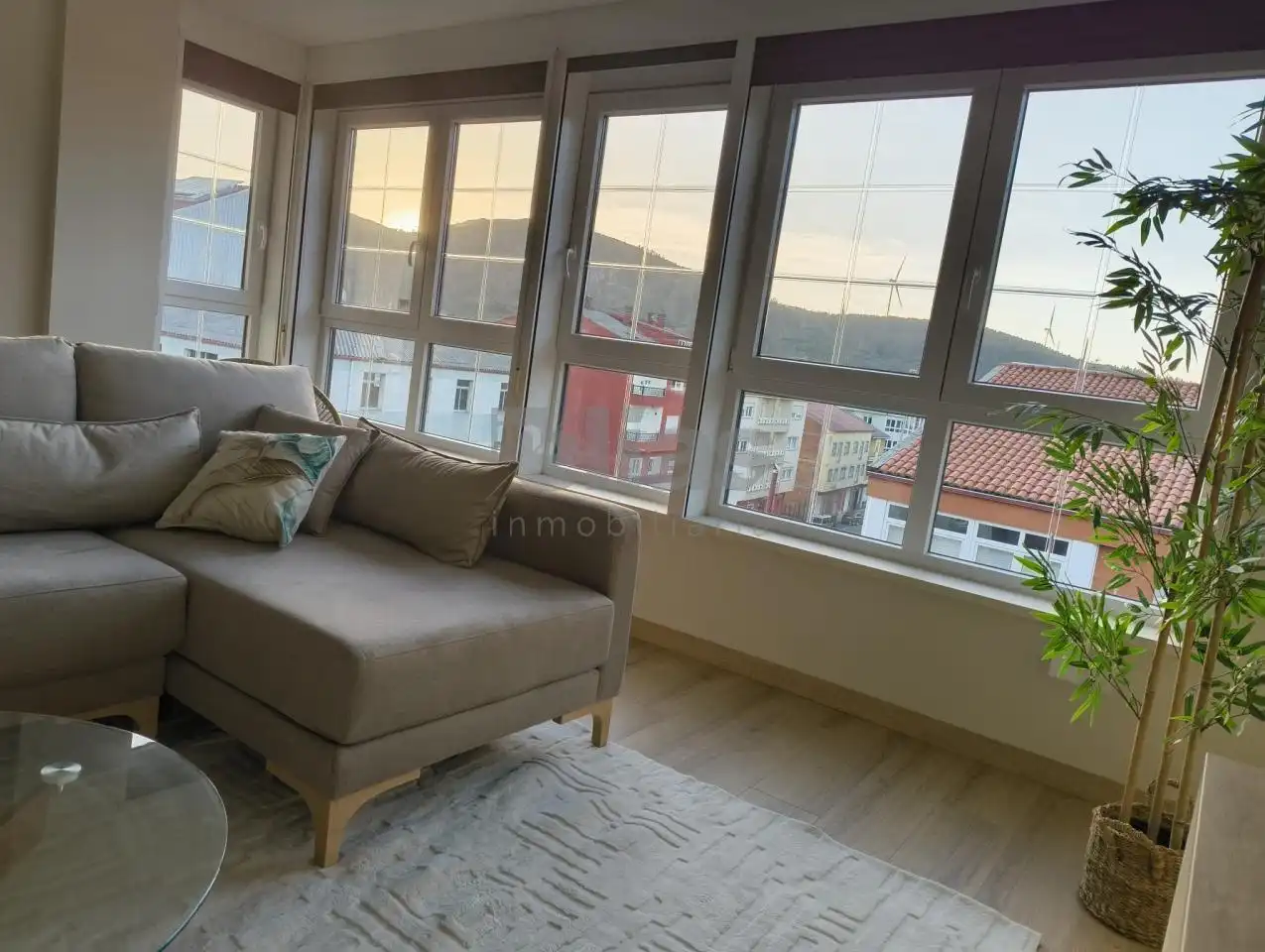 Living room of Flat for rent in Vimianzo, A Coruña