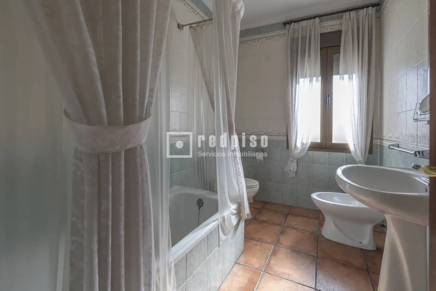 Baño de Casa o chalet en venta en Noblejas con Calefacción, Jardín privado y Trastero