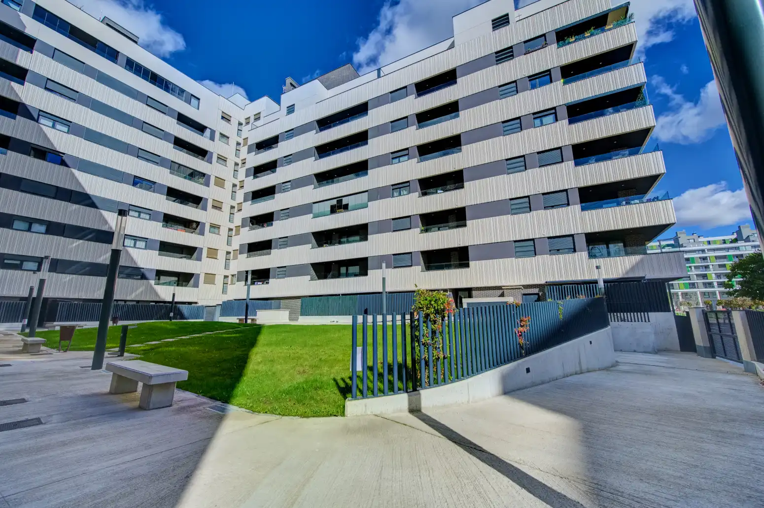 Vista exterior de Pis en venda en Arrosadia