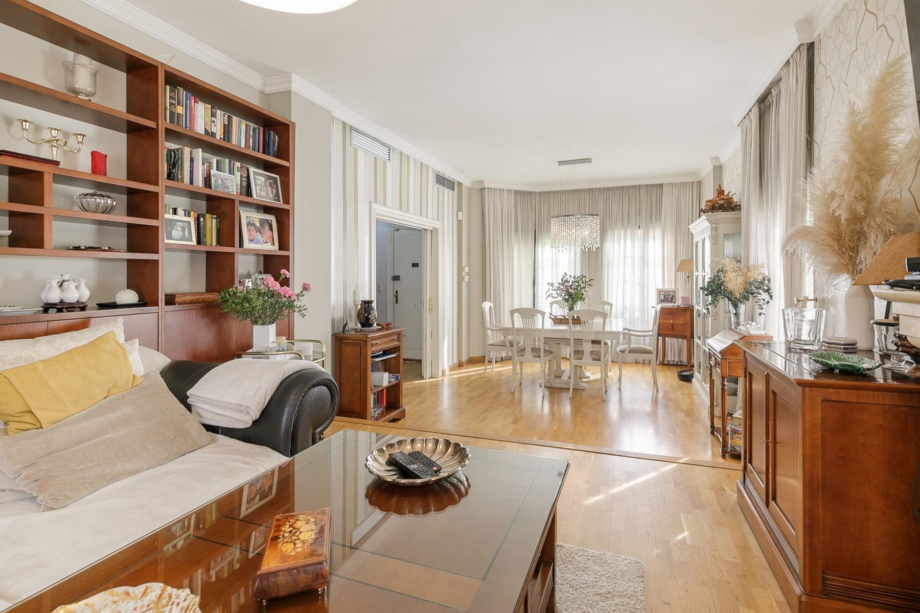 Sala d'estar de Casa adosada en venda en  Granada Capital amb Aire condicionat, Calefacció i Jardí privat