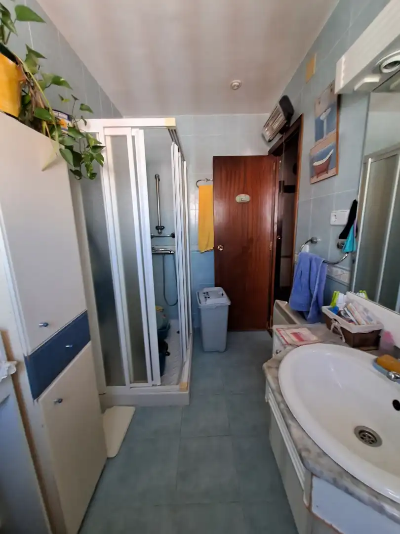 Piso en venta en Calle Sierra de la Loba, Palomeras Bajas