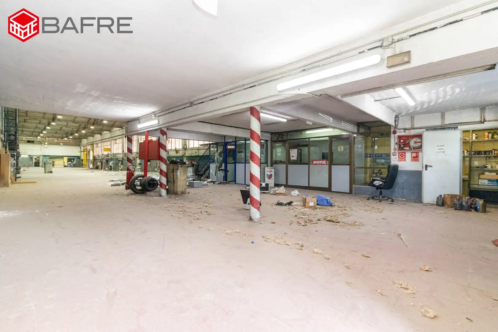 Geschaftsraum zur Miete in Av. Leopoldo Calvo-Sotelo Bustelo, Estación
