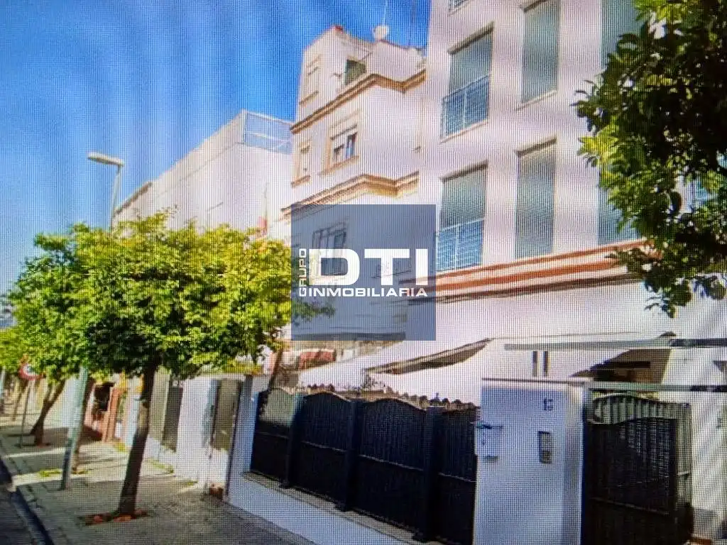 Piso en venta en Calle Rojas Zorrilla
