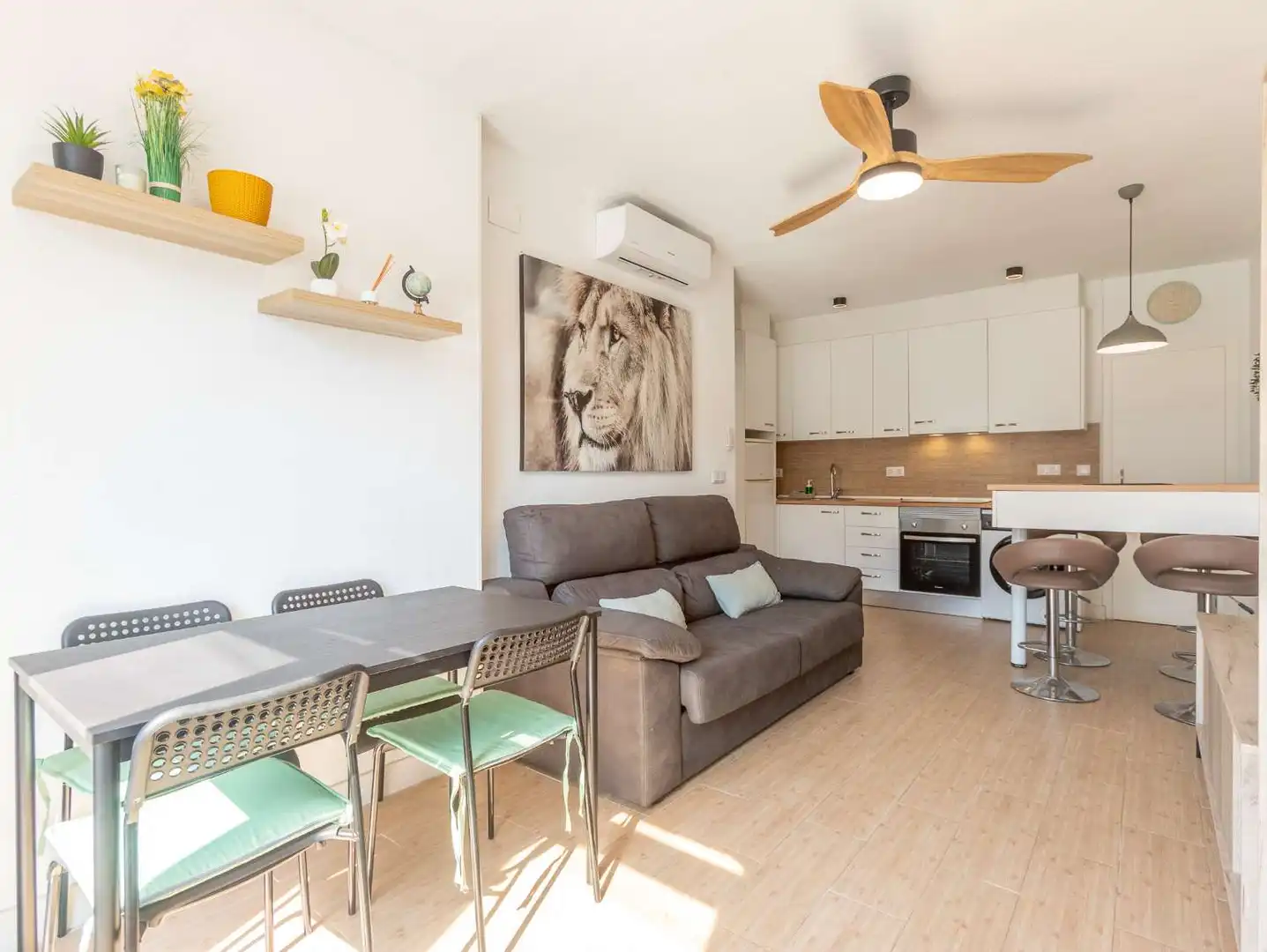 Sala d'estar de Apartament en venda en Torrevieja amb Aire condicionat, Calefacció i Terrassa