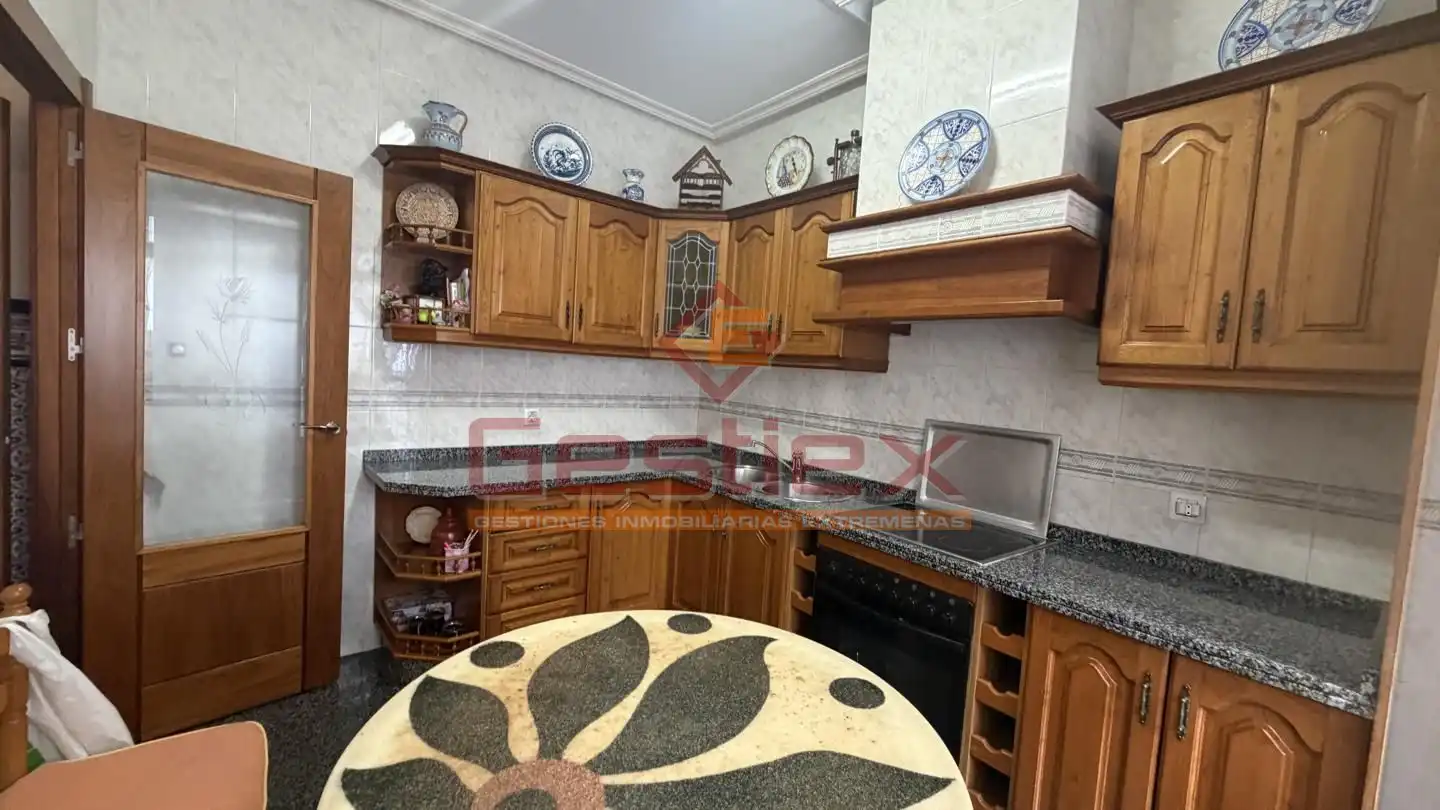 Casa en venda a Almendralejo, imagen 2