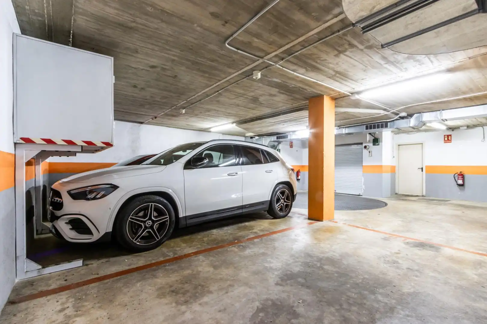 Parking de Ático en venta en Sabadell con Aire acondicionado, Calefacción y Parquet