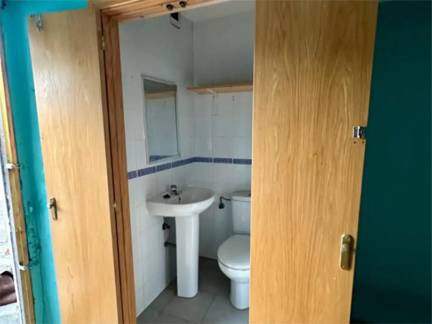 Baño de Local en venta en Toledo