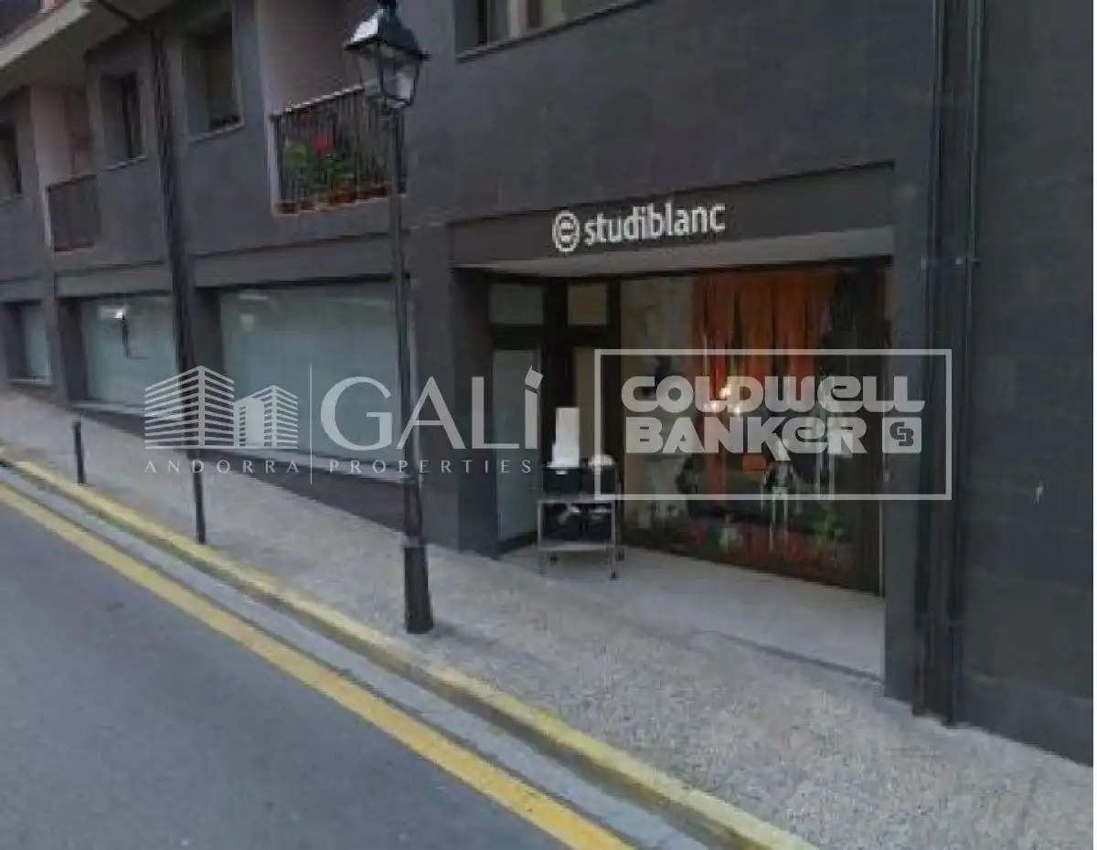 Local commercial à vendre à Sant Julià