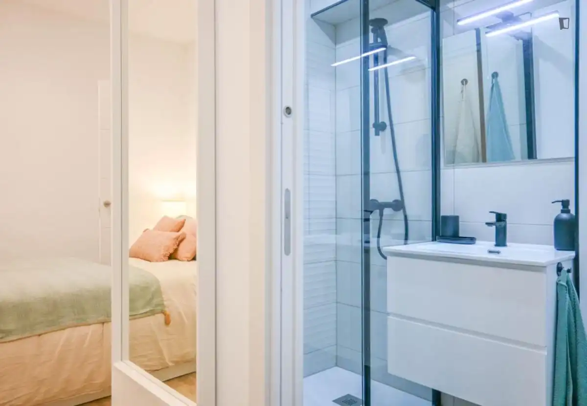 Schlafzimmer von Wohnungen zur Miete in Madrid mit Klimaanlage, Möbliert und Ofen
