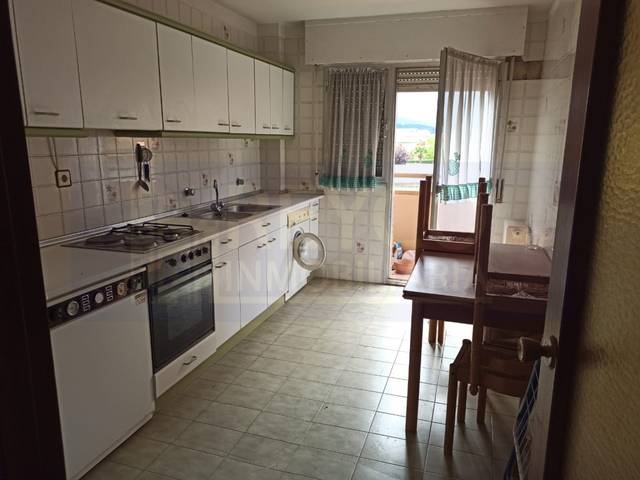 Piso en Venta en Baños de Río Tobía