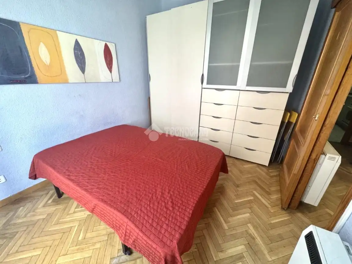 Habitación de Piso en venta en Madrid