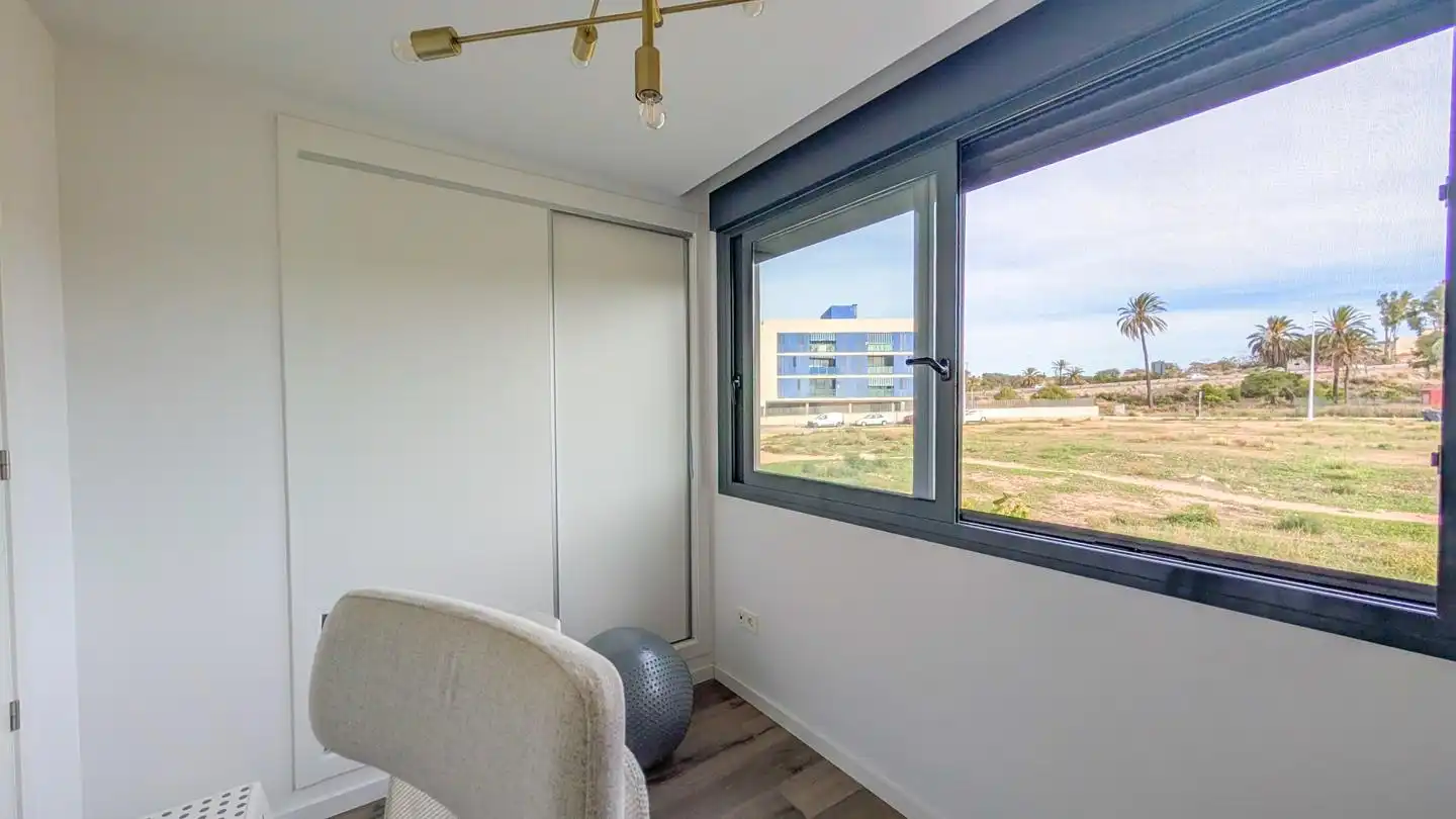 Habitación de Casa adosada en venta en Santa Pola con Aire acondicionado, Calefacción y Parquet