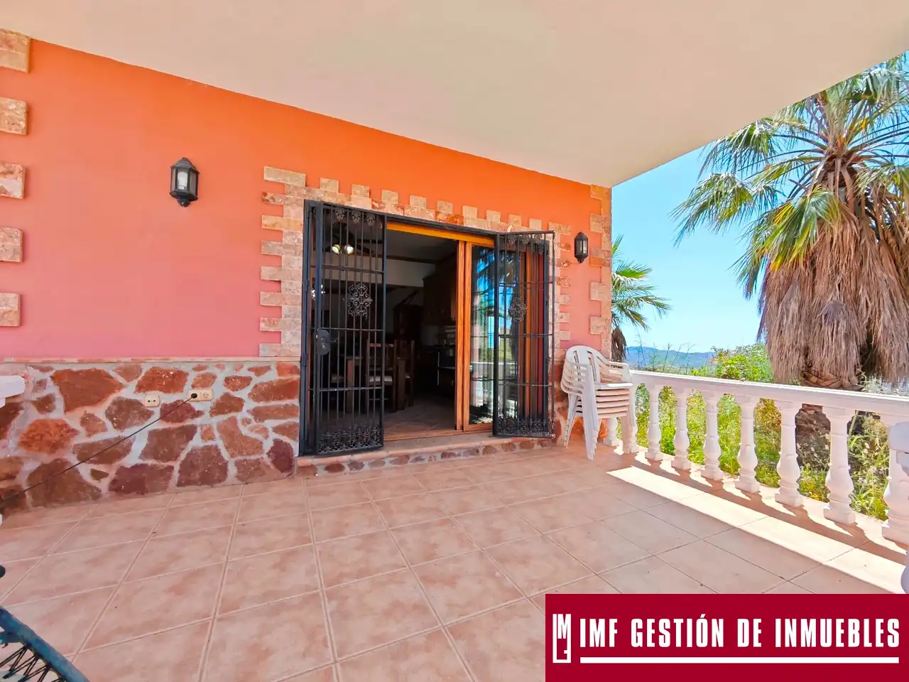 Casa o xalet en venda en Canillas de Aceituno amb Terrassa, Piscina i Moblat