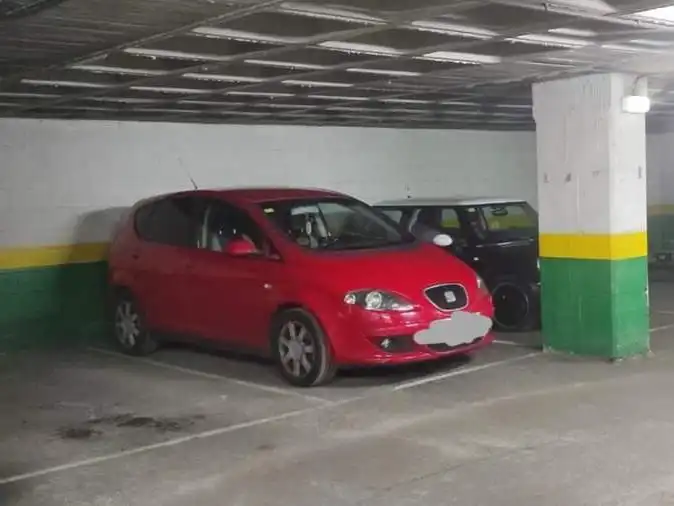 Parkplatz von Garage zur Miete in Gijón 