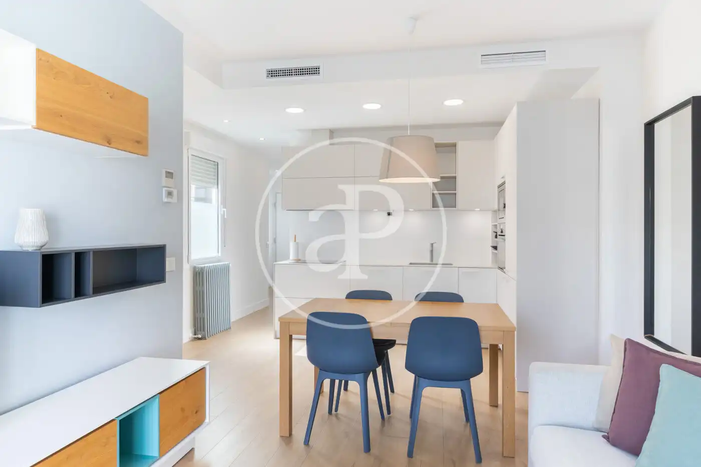 Wohnzimmer von Dachboden zur Miete in Madrid mit Klimaanlage, Heizung und Terrasse