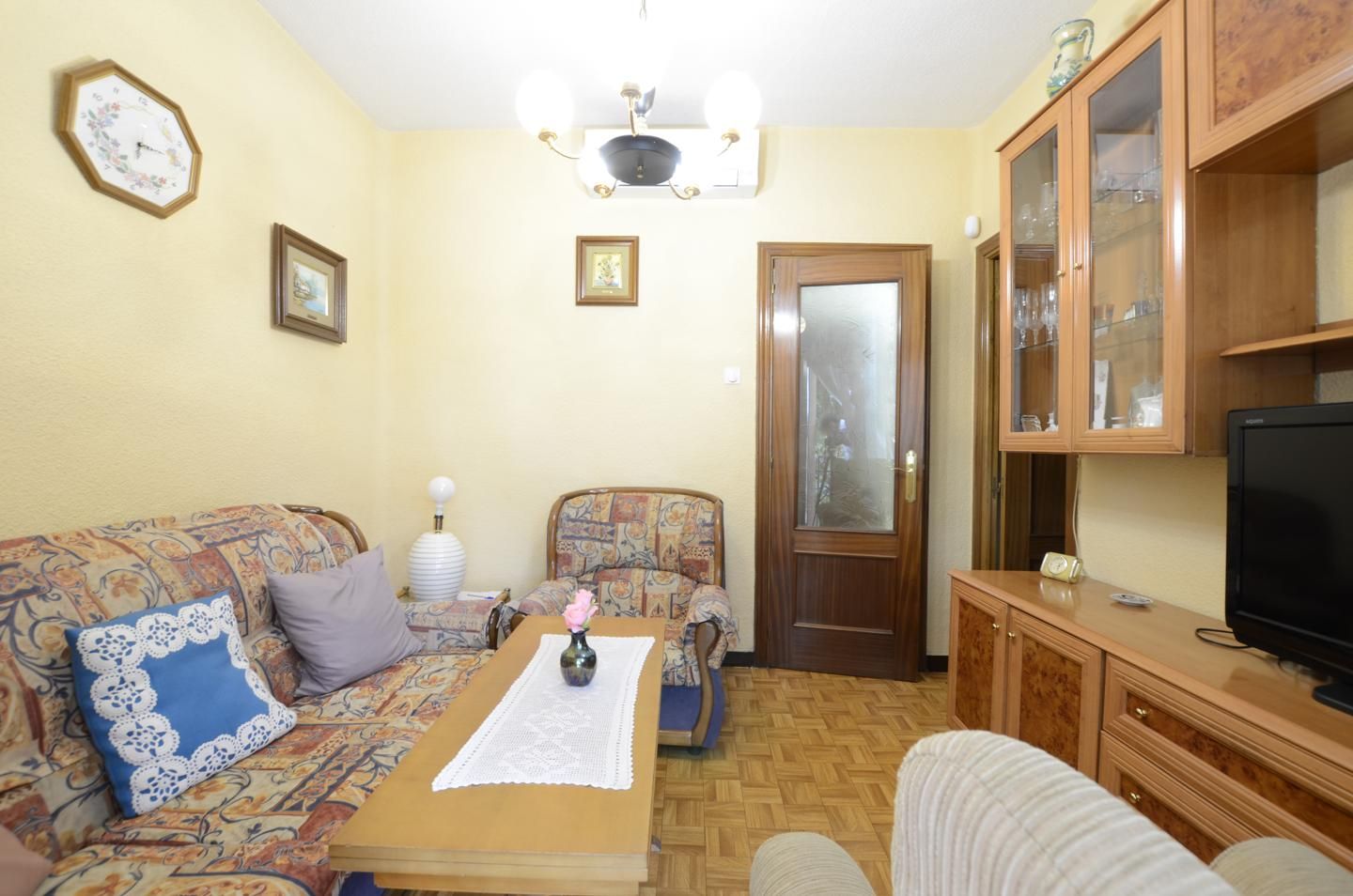 Flat for sale in De La Esperanza, Acacias, Arganzuela