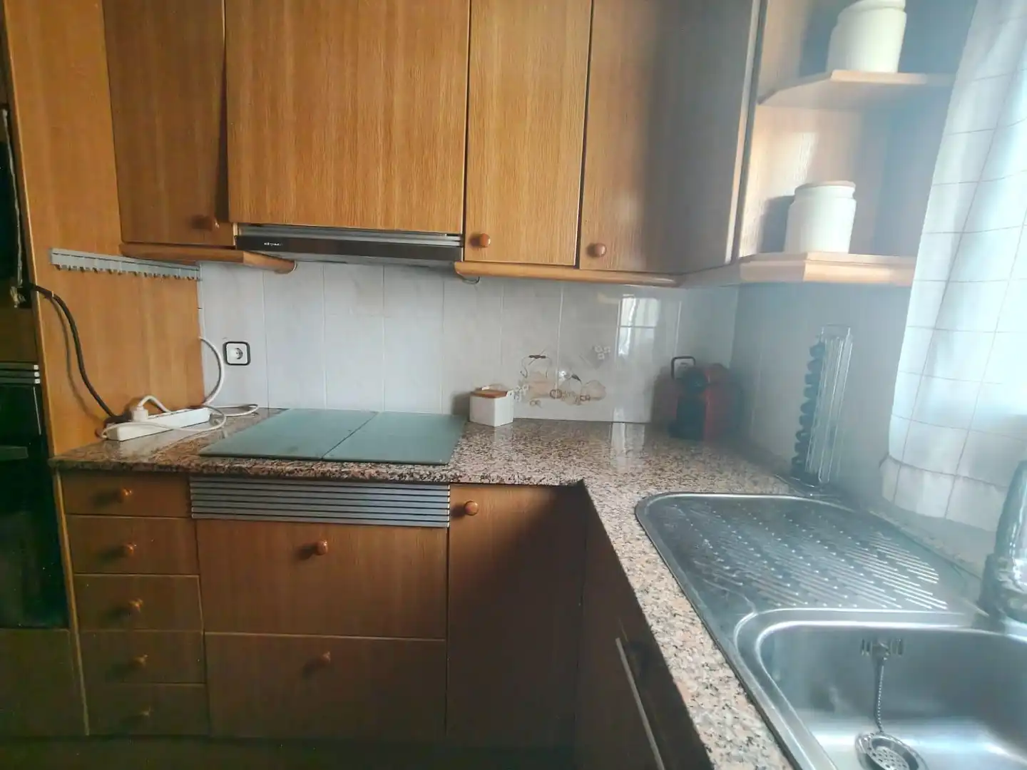 Cuina de Casa o xalet en venda en Barcelona amb Aire condicionat, Terrassa i Balcó