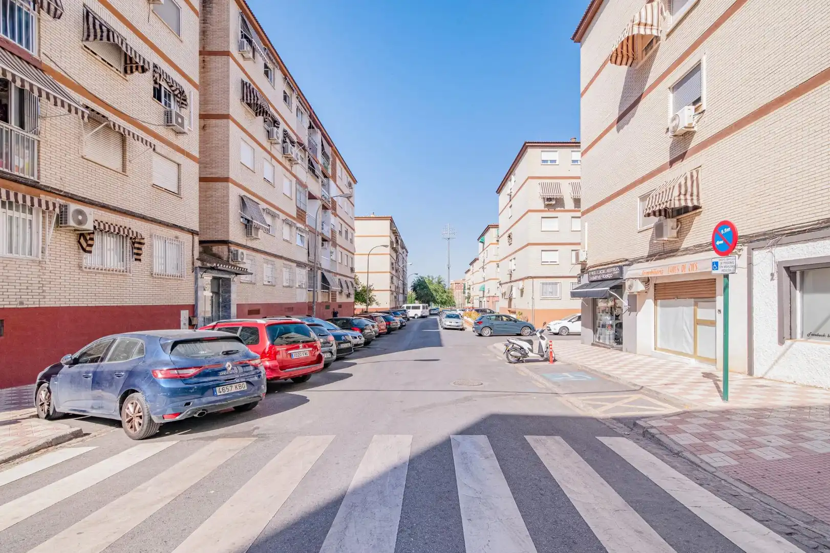 Vista exterior de Piso en venta en Granada con Calefacción