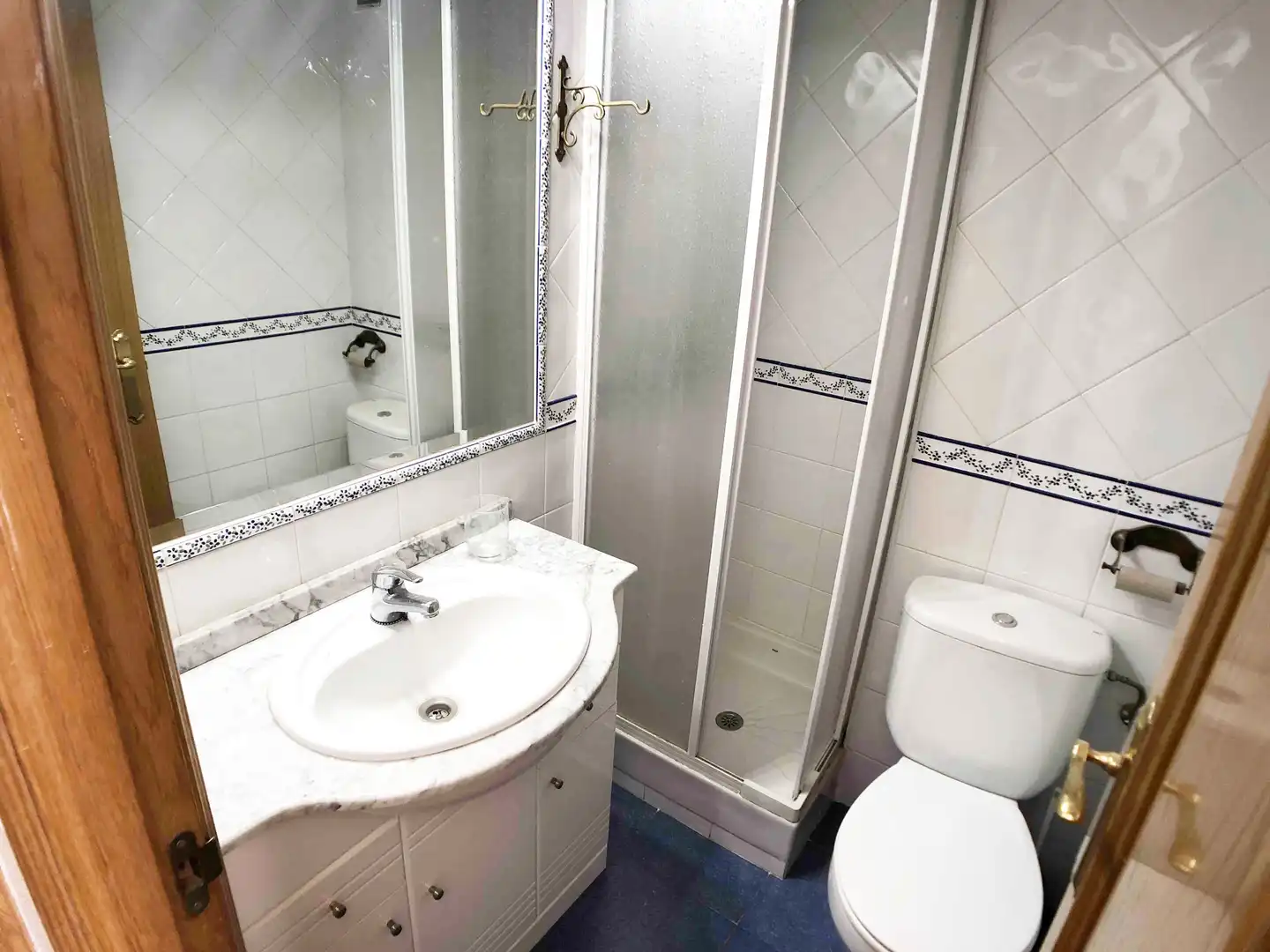 Baño de Piso de alquiler en Madrid con Aire acondicionado, Calefacción y Parquet