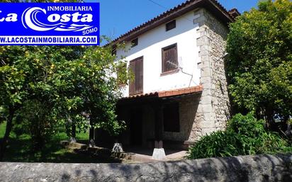 Exterior view of House or chalet for sale in Marina de Cudeyo