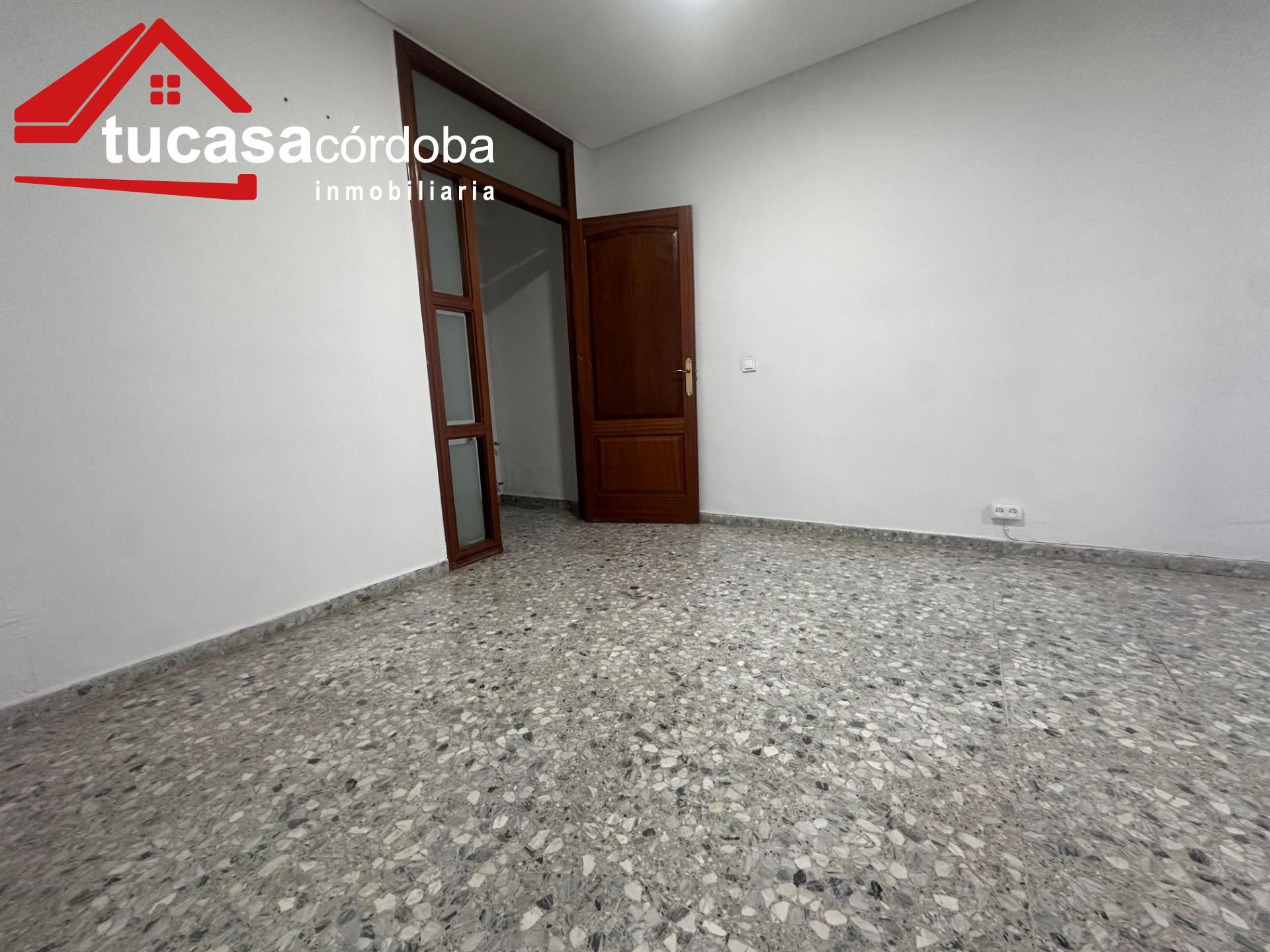 Pis en venda a Casco Histórico  - Ribera - San Basilio , Centro