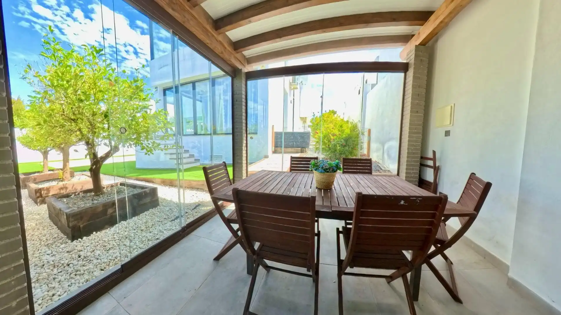 Reihenhaus mit Terrasse zur Miete in Calle CHARINAS, imagen 35