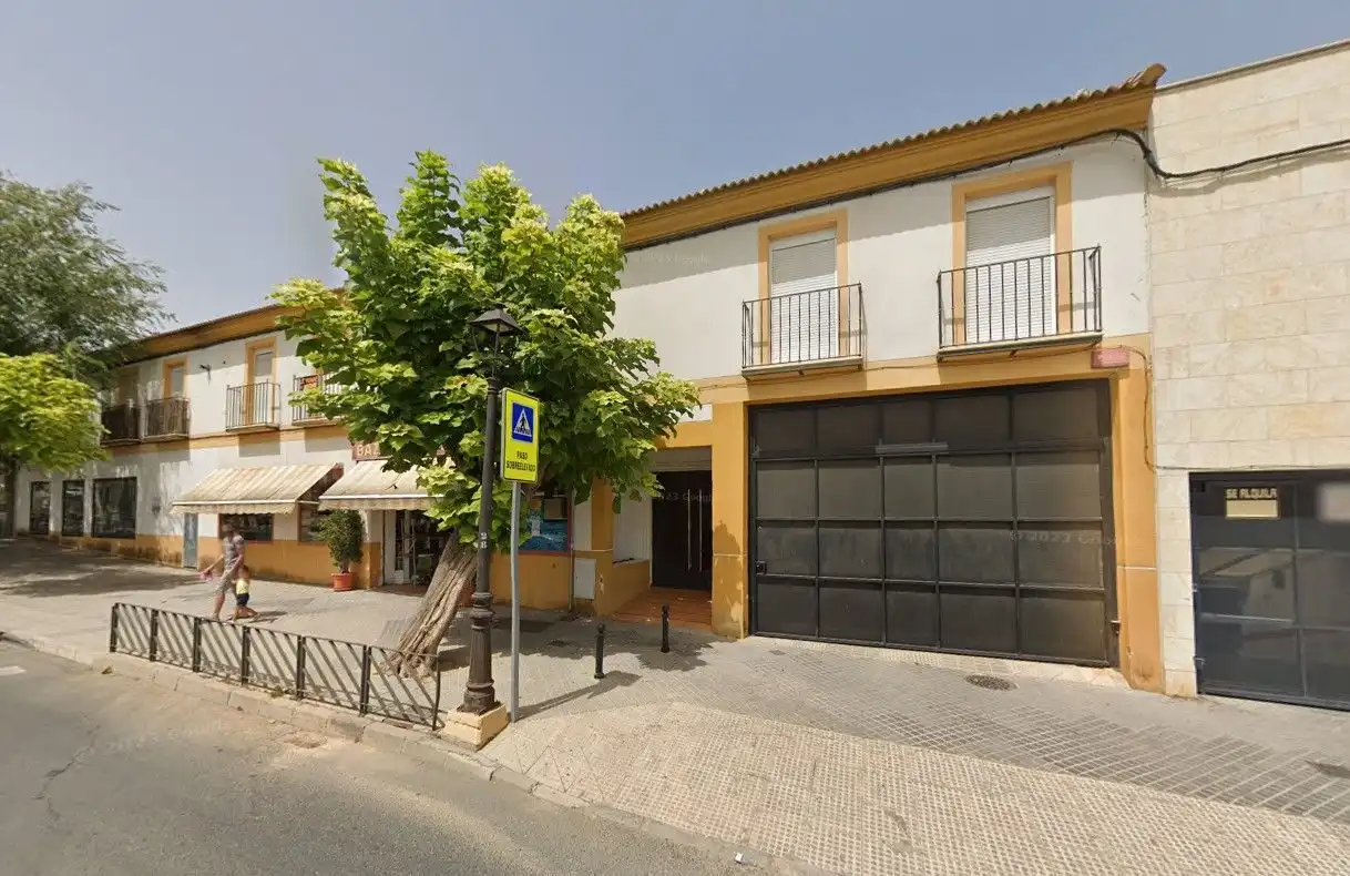 Außenansicht von Garage zum Verkauf in Almodóvar del Río