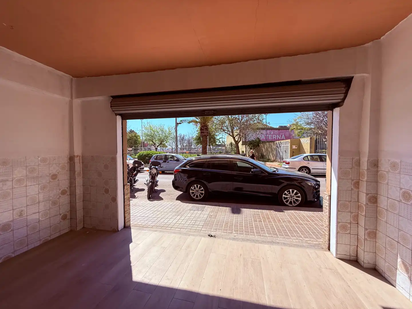 Parking de Local en venta en Paterna