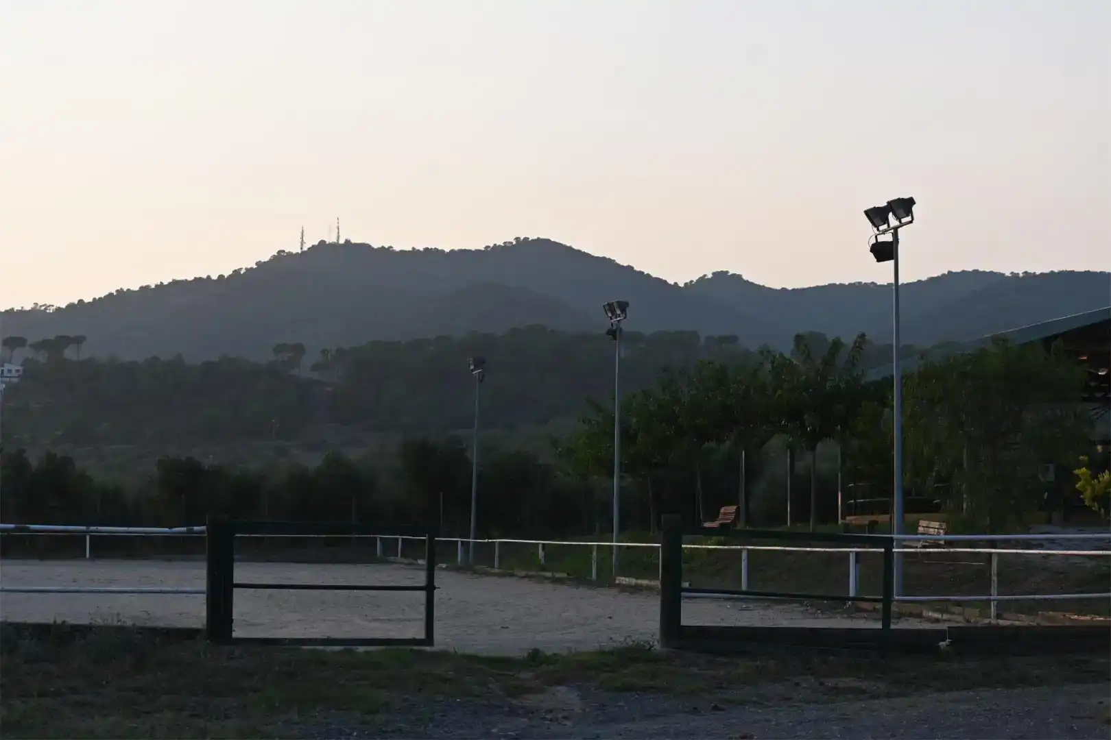 Aparcament de Finca rústica en venda en Piera amb Aire condicionat i Piscina