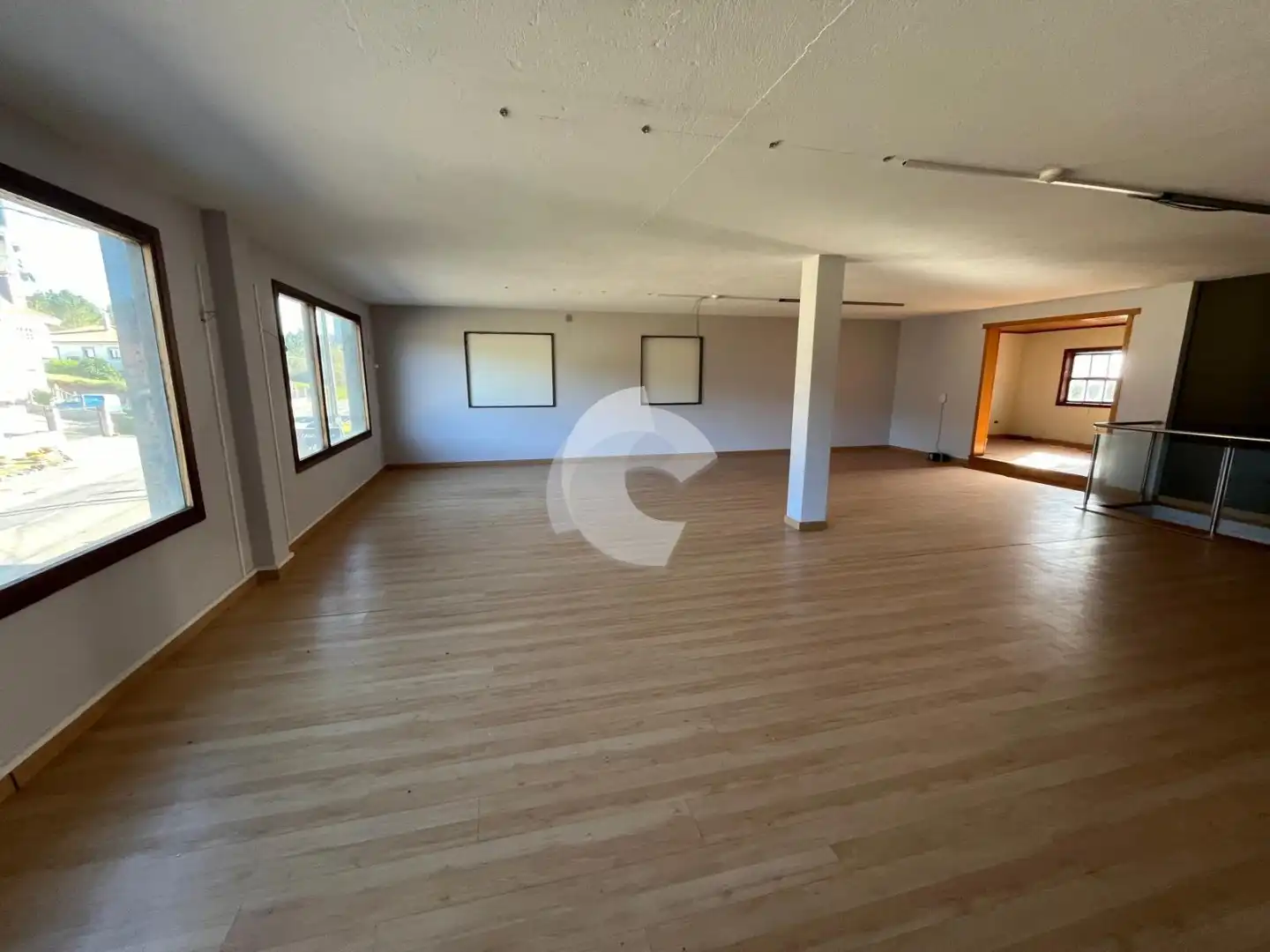 Commercial properties for sale in EIREXE, 22, Boqueixón