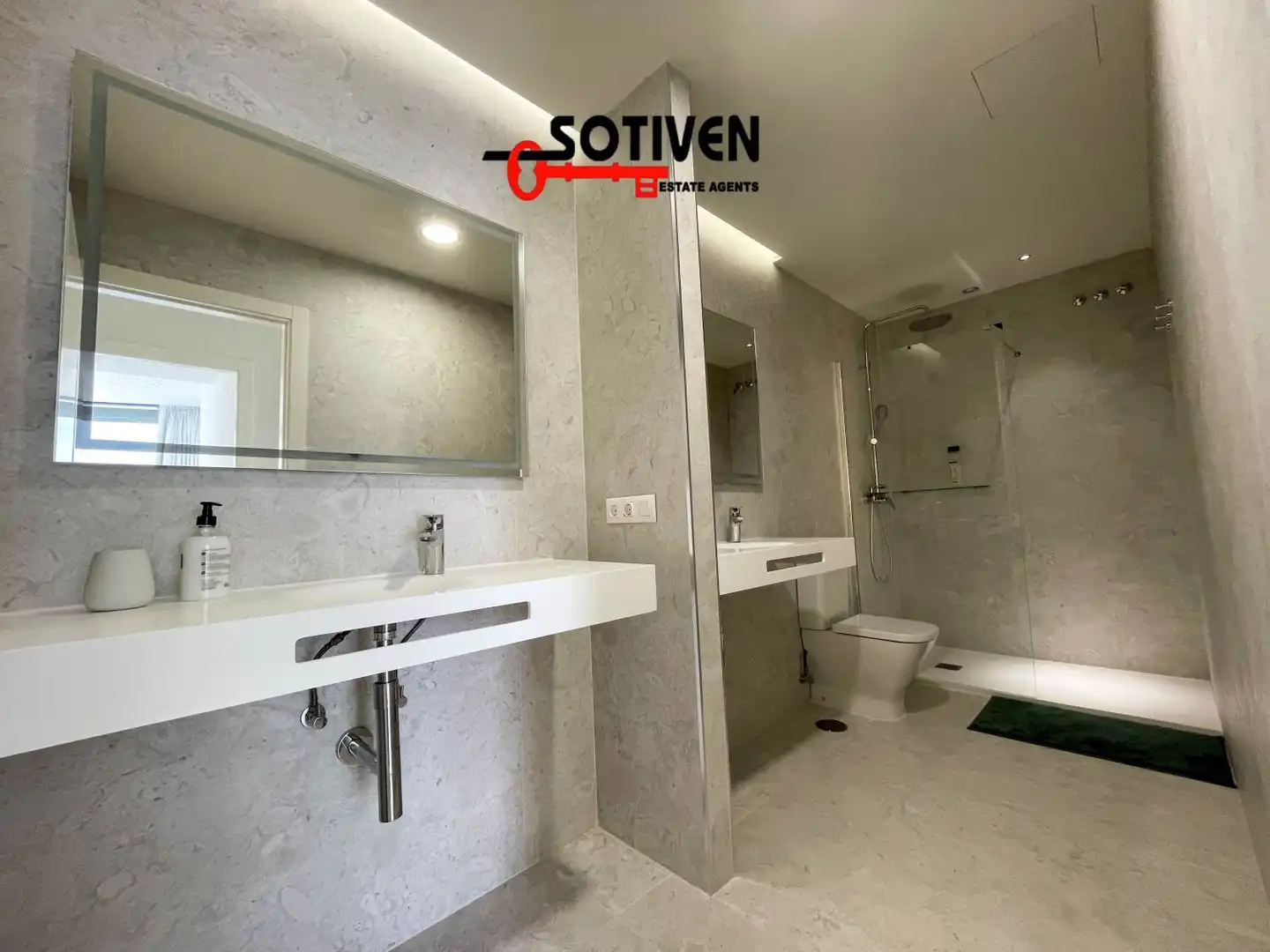 Baño de Casa o chalet de alquiler en El Rosario con Terraza y Piscina