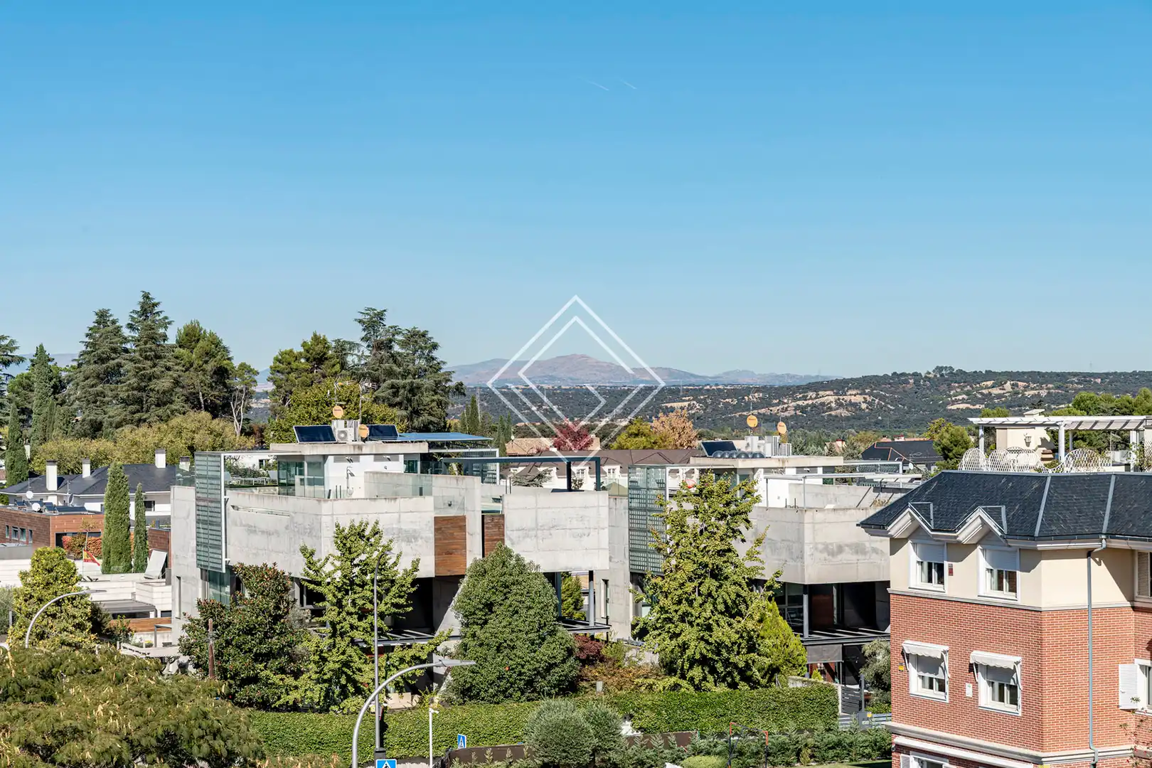 Außenansicht von Dachboden zum Verkauf in Madrid mit Klimaanlage, Heizung und Terrasse