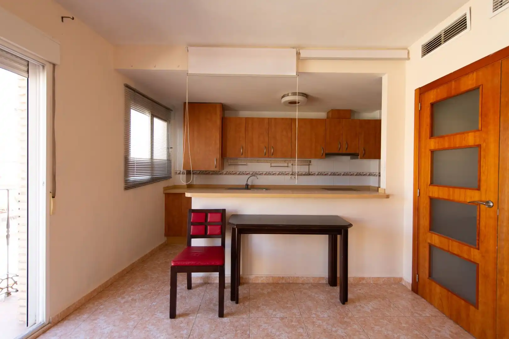 Cuina de Apartament en venda en Alicante / Alacant amb Aire condicionat, Calefacció i Terrassa