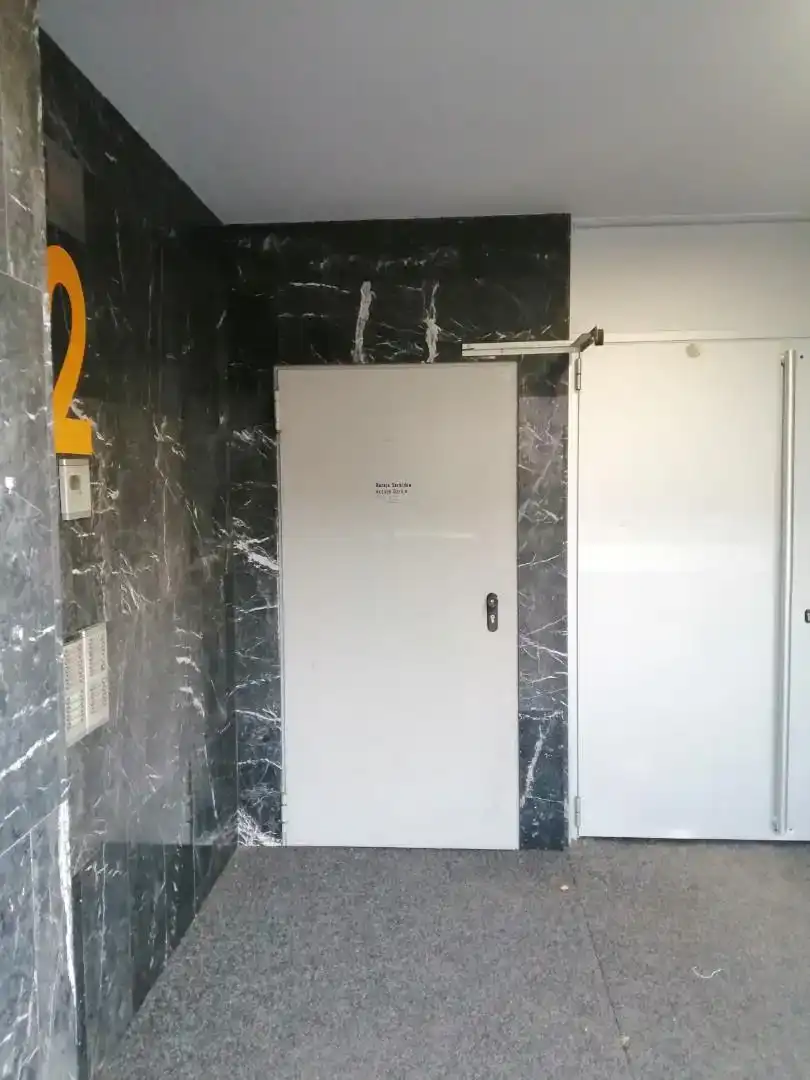 Badezimmer von Garage zur Miete in Salburua - Arantzabela