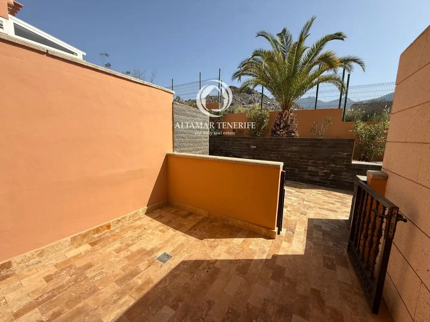 Terrassa de Casa adosada en venda en Adeje amb Terrassa, Traster i Piscina