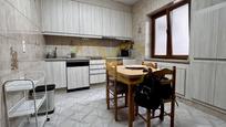 Cuina de Pis en venda en Cangas de Onís amb Calefacció i Traster