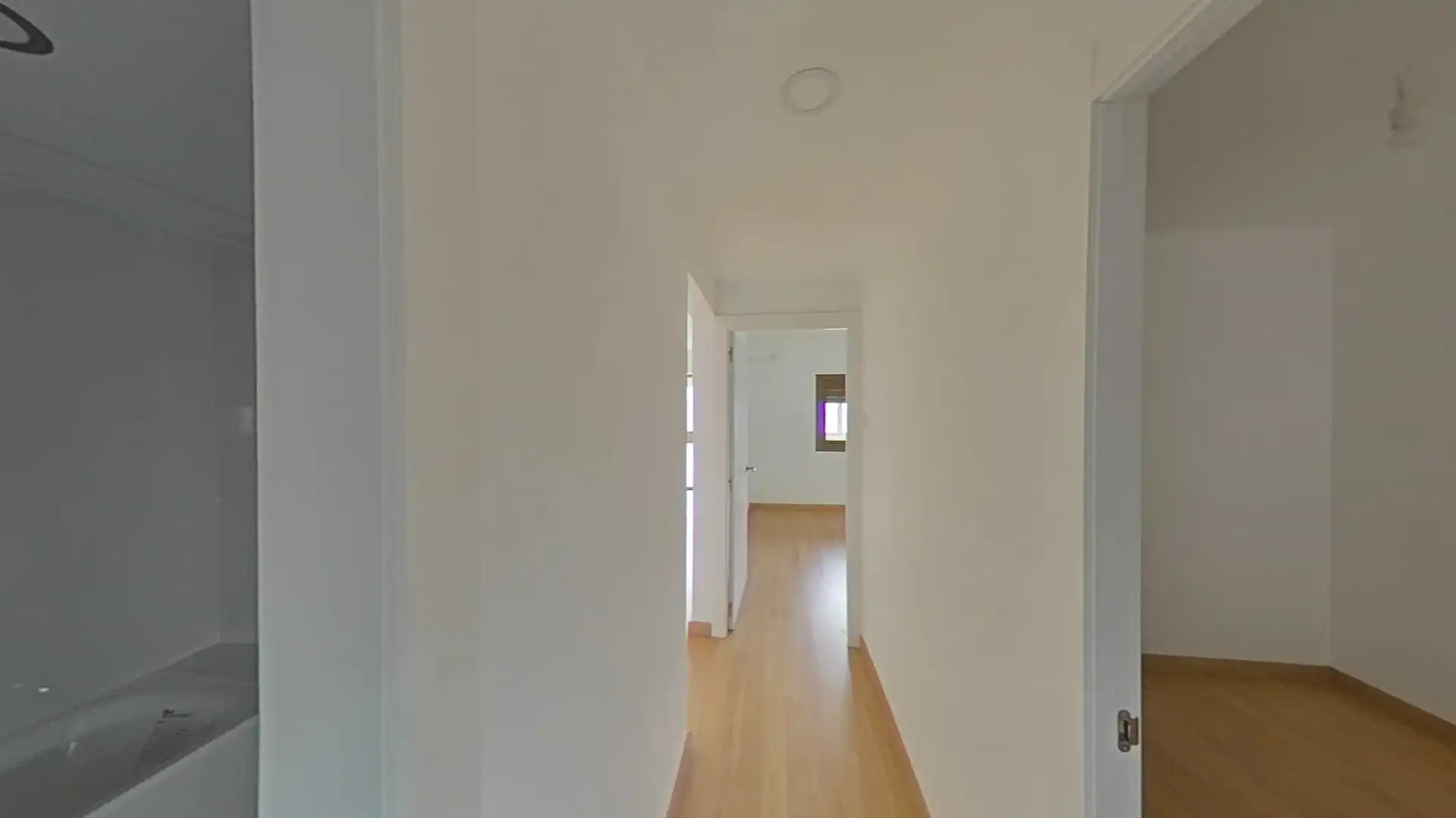 Piso en venta en Santa Coloma de Gramenet con Parquet