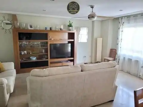 Living room of Flat for sale in Jaén  with Air Conditioner, Private garden and Furnished