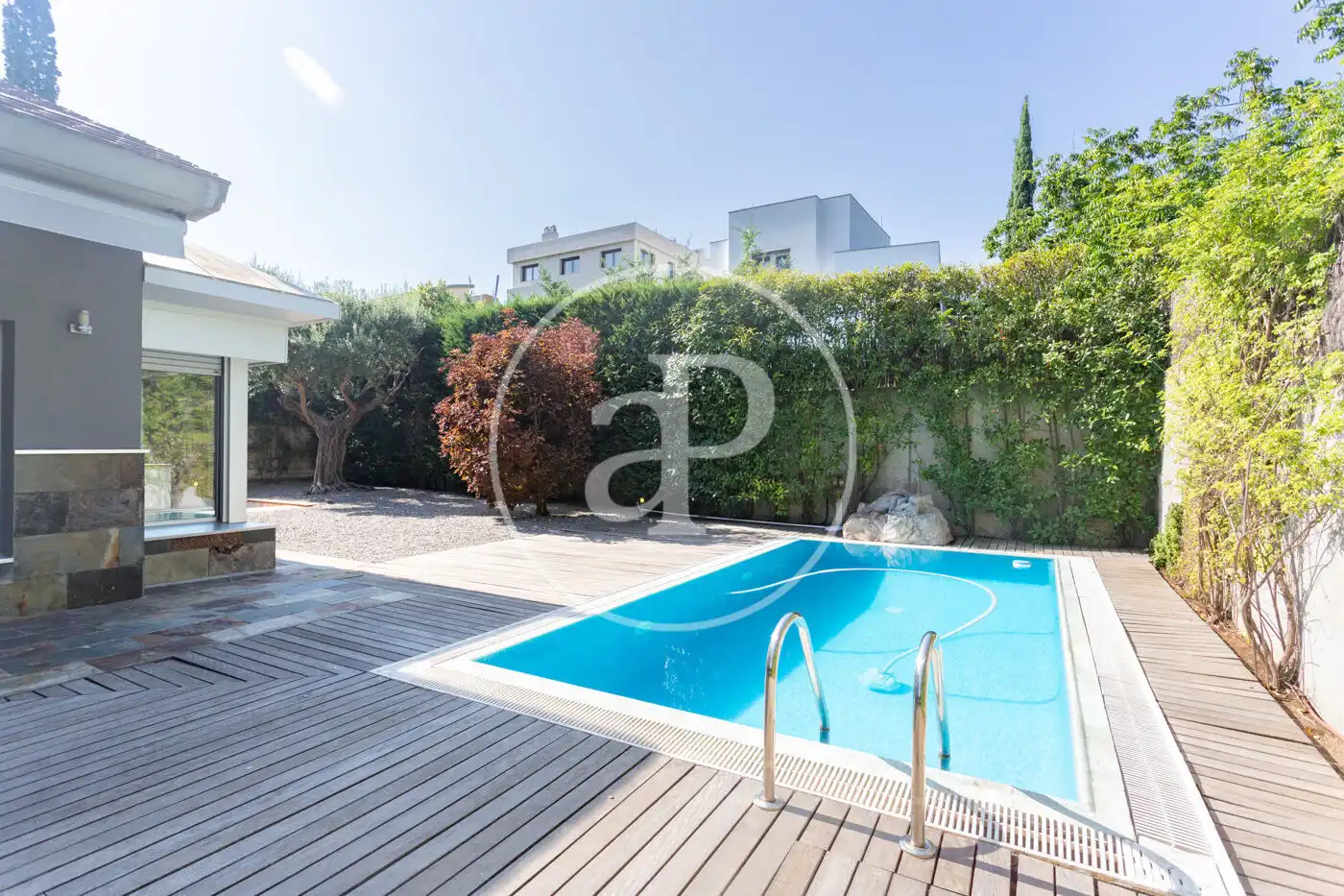 Piscina de Casa o xalet en venda en Sant Cugat del Vallès amb Aire condicionat, Calefacció i Jardí privat