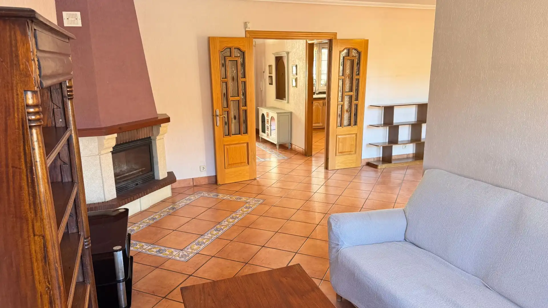 Sala d'estar de Casa adosada en venda en Roquetas de Mar amb Aire condicionat, Terrassa i Traster