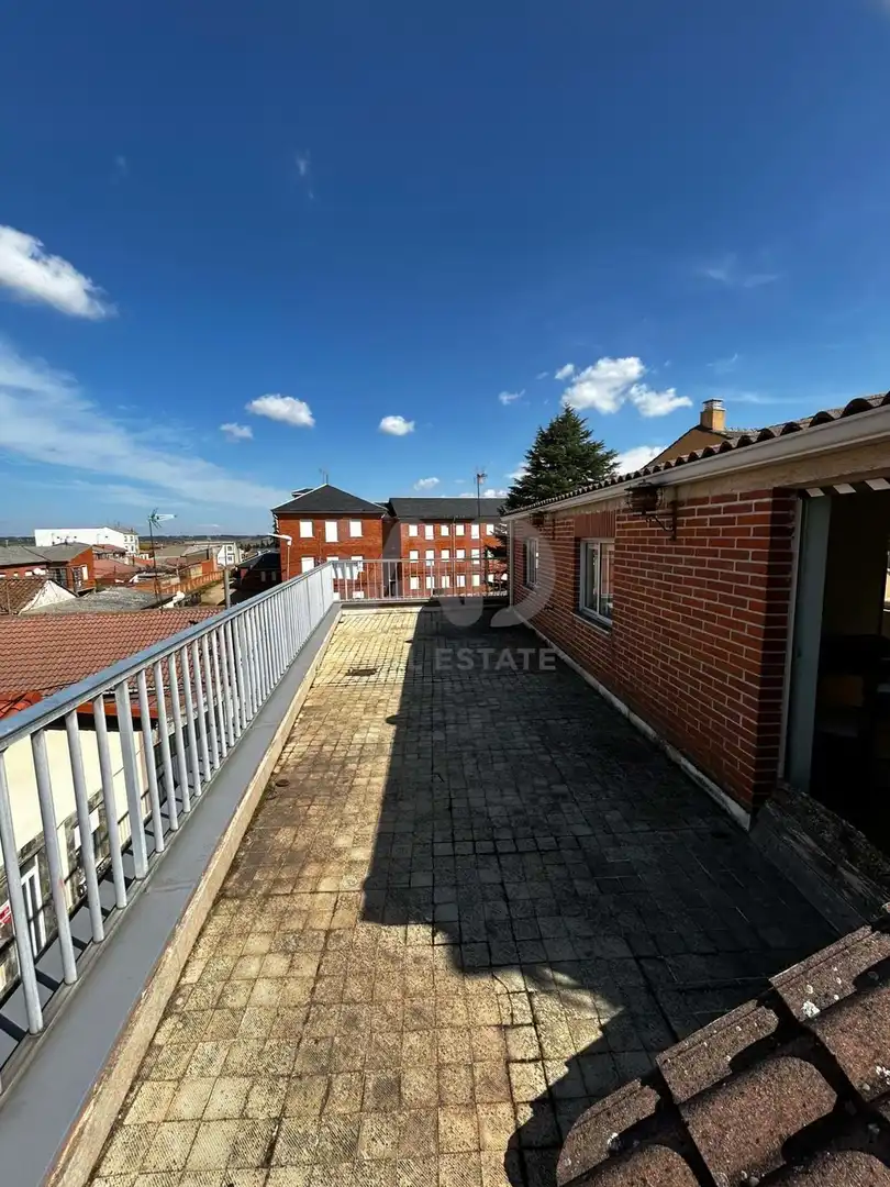 Vista exterior de Casa o chalet en venta en Astorga con Calefacción y Terraza