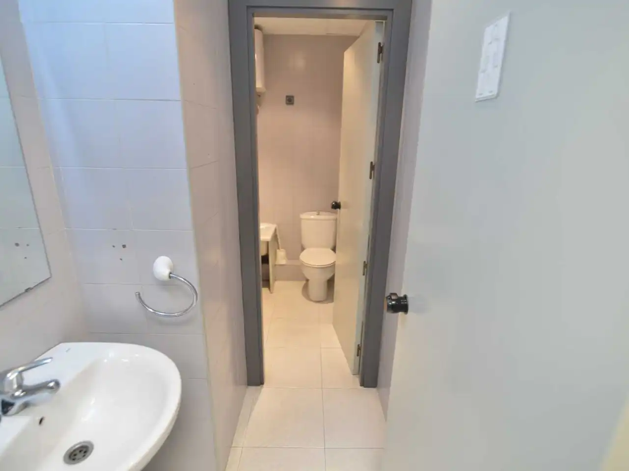 Bany de Oficina en venda en Valencia amb Aire condicionat, Internet i Alarma