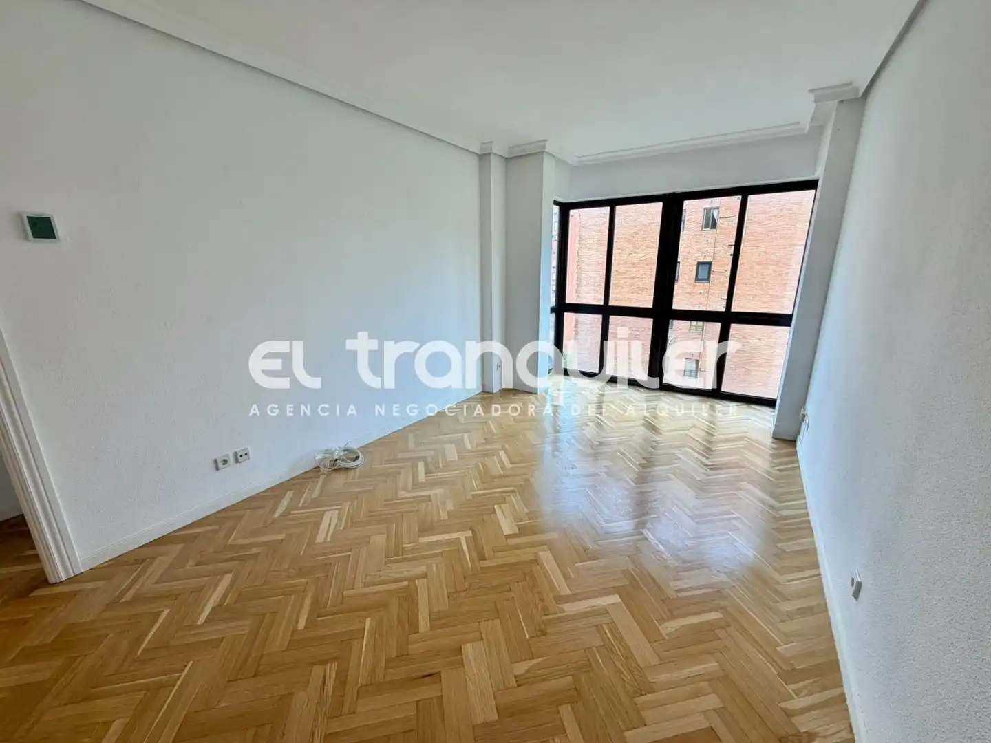 Living room of Flat for rent in Madrid  with Air Conditioner and Washing machine
