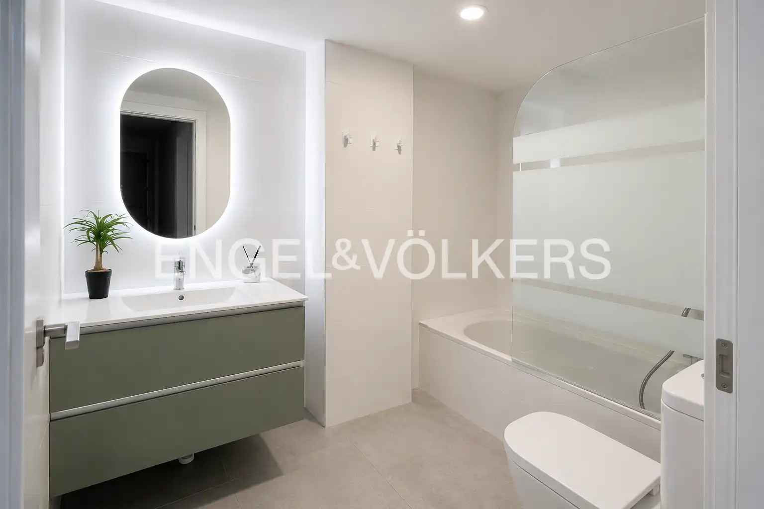 Baño de Piso en venta en Madrid con Aire acondicionado, Calefacción y Terraza