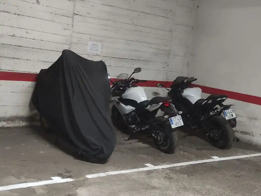 Parking of Garage for rent in Badajoz