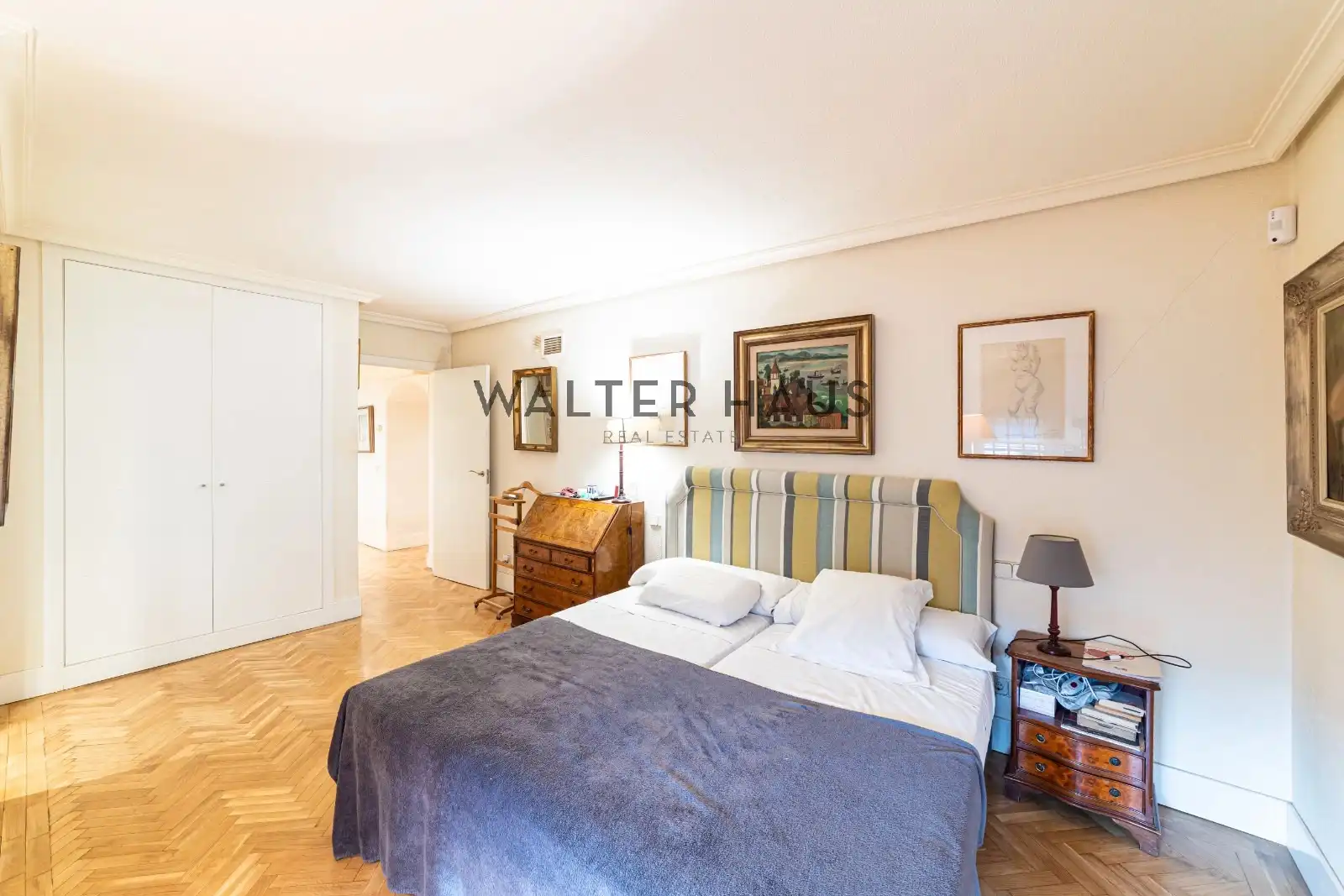 Bedroom of Flat for sale in Madrid  with Air Conditioner, Heating and Terrace